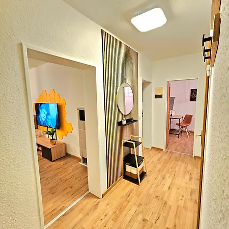 Honey, Ganze Mit 3 Schlafzimmern, Waschmaschine,businesswohnung, Monteurzimmer Apartment Salzgitter
