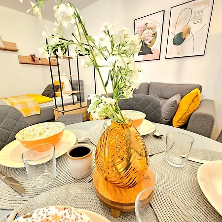 Honey, Ganze Mit 3 Schlafzimmern, Waschmaschine,businesswohnung, Monteurzimmer Salzgitter
