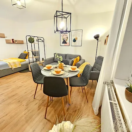 Honey, Ganze Mit 3 Schlafzimmern, Waschmaschine,businesswohnung, Monteurzimmer Salzgitter