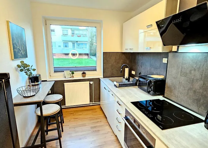 Honey, Ganze Mit 3 Schlafzimmern, Waschmaschine,businesswohnung, Monteurzimmer *